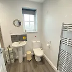 Arthurs Retreat - Part Of The The Bay Village With Pool, Gym And Direct Access, Pub, Restaurant, Tennis And Meadows Walks *