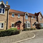 Feriehus Arthurs Retreat - Part Of The The Bay Village With Pool, Gym And Direct Access, Pub, Restaurant, Tennis And Meadows Walks *