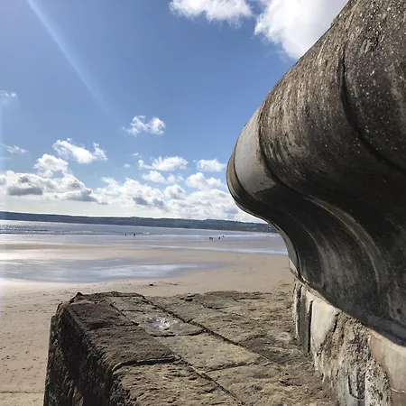 Arthurs Retreat - Part Of The The Bay Village With Pool, Gym And Direct Access, Pub, Restaurant, Tennis And Meadows Walks Filey