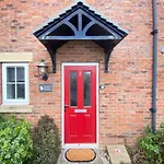 Arthurs Retreat - Part Of The The Bay Village With Pool, Gym And Direct Access, Pub, Restaurant, Tennis And Meadows Walks * פילי