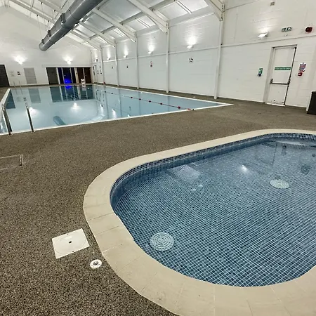 Arthurs Retreat - Part Of The The Bay Filey Holiday Village With Pool, Gym And Direct Beach Access, Pub, Restaurant, Tennis And Meadows Walks