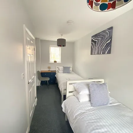 Arthurs Retreat - Part Of The The Bay Filey Holiday Village With Pool, Gym And Direct Beach Access, Pub, Restaurant, Tennis And Meadows Walks